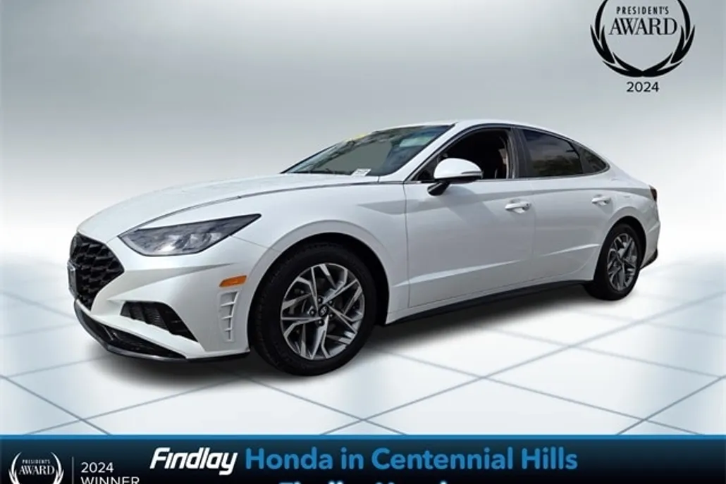 2022 Hyundai Sonata SEL photo 1