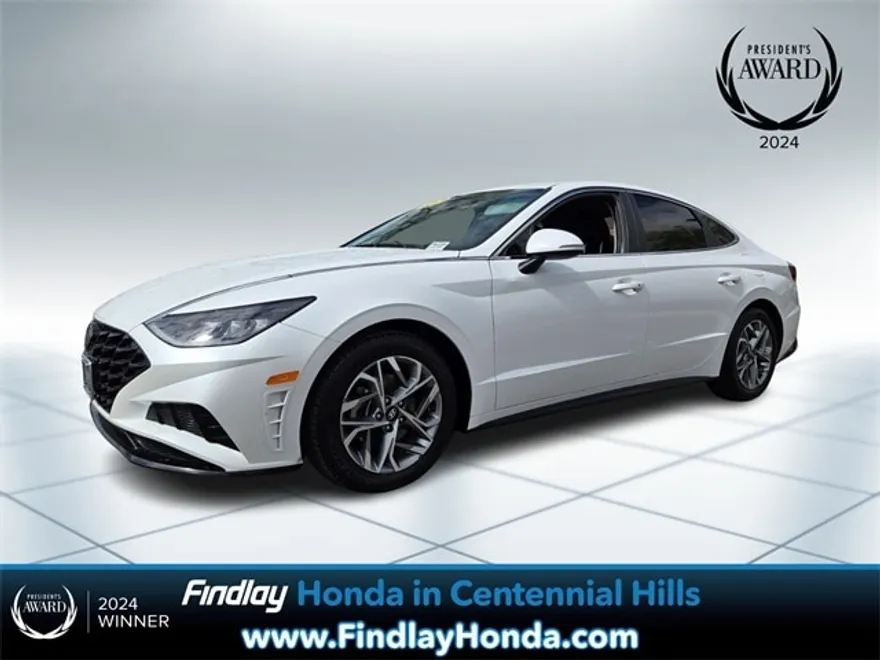 2022 Hyundai Sonata SEL photo 1