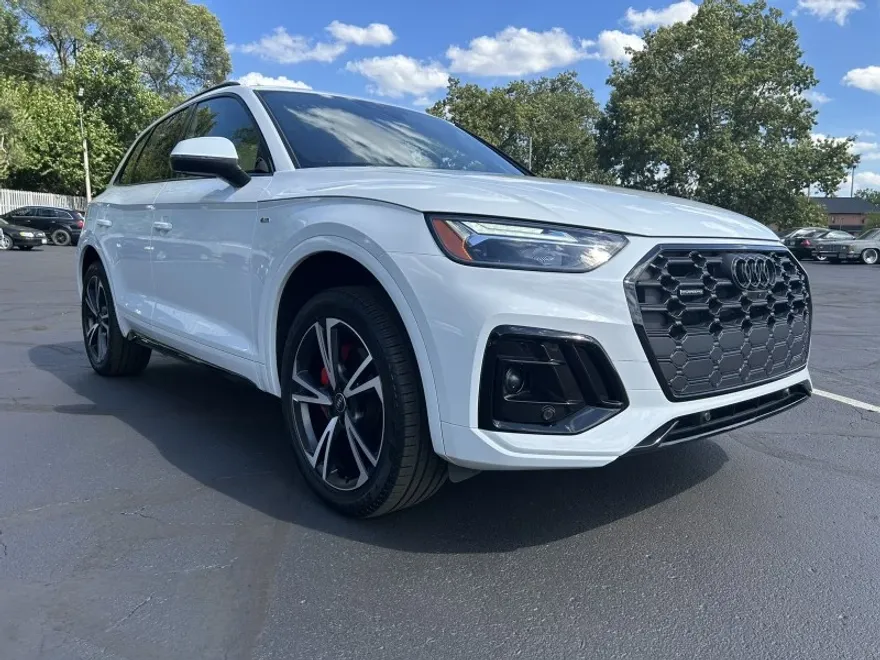 2025 Audi Q5 S line Premium Plus photo 1