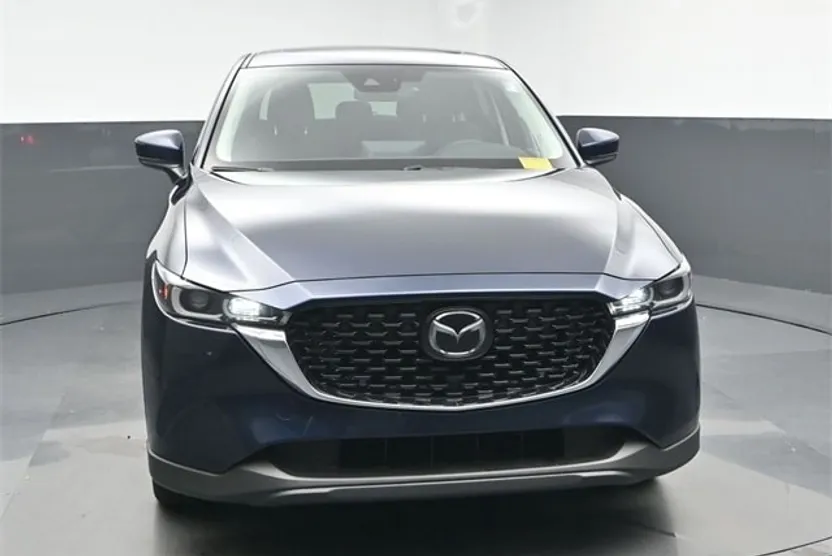 2022 Mazda CX-5 Preferred photo 1