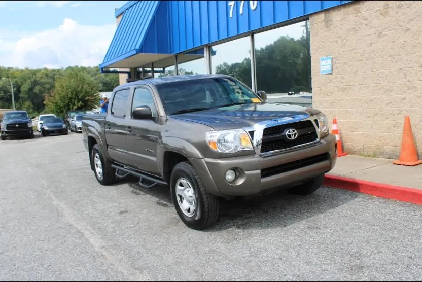 2011 Toyota Tacoma V6 PreRunner photo 1
