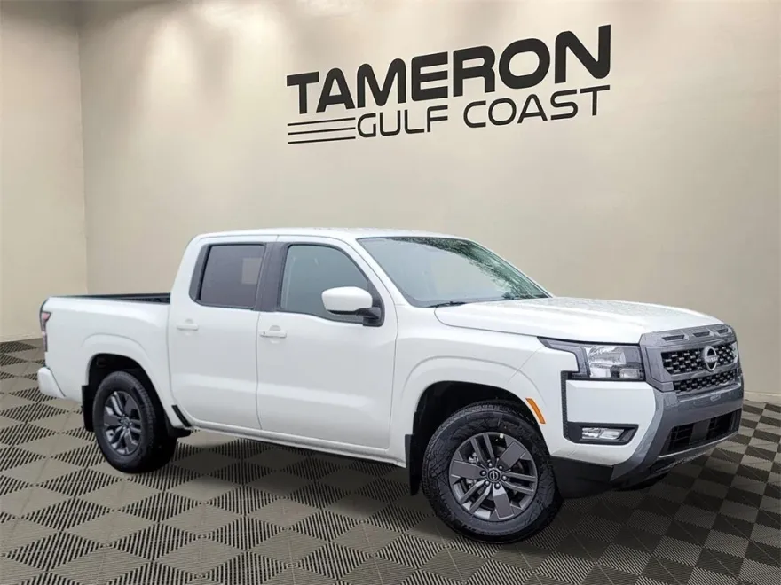 2025 Nissan Frontier LE photo 1