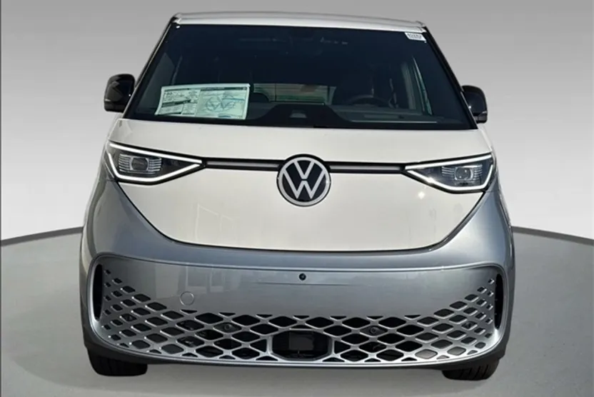 2025 Volkswagen ID. Buzz Pro Plus photo 1