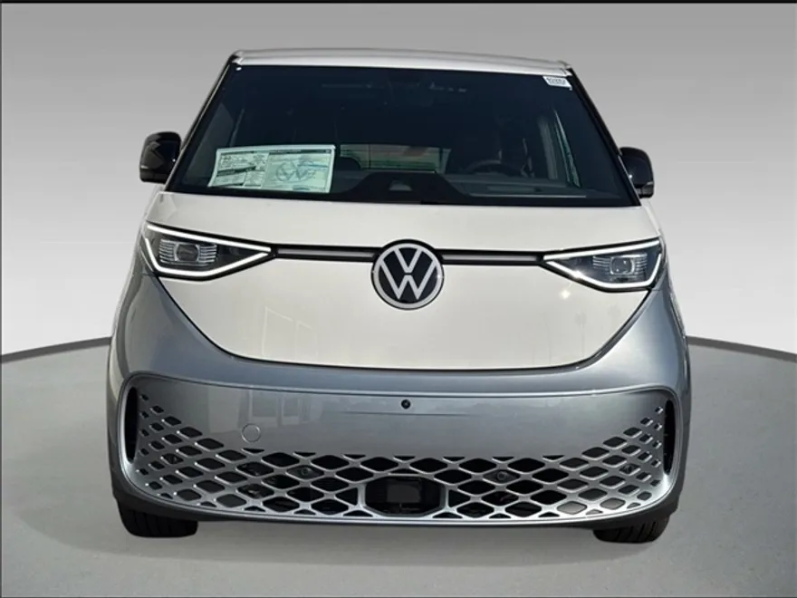 2025 Volkswagen ID. Buzz Pro Plus photo 1