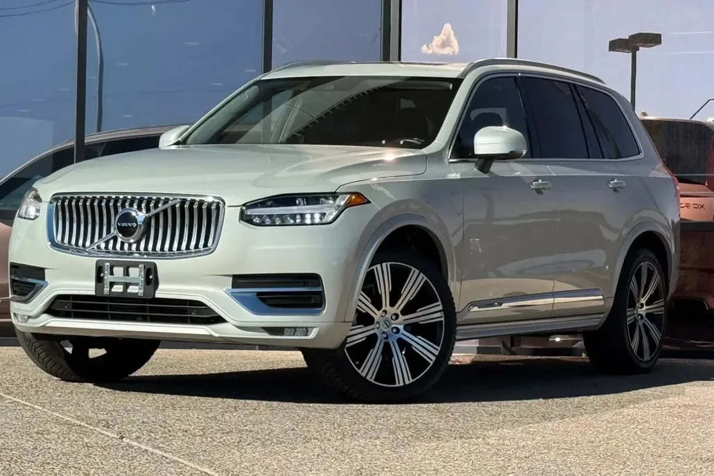 2020 Volvo XC90 T6 Inscription Sport photo 1