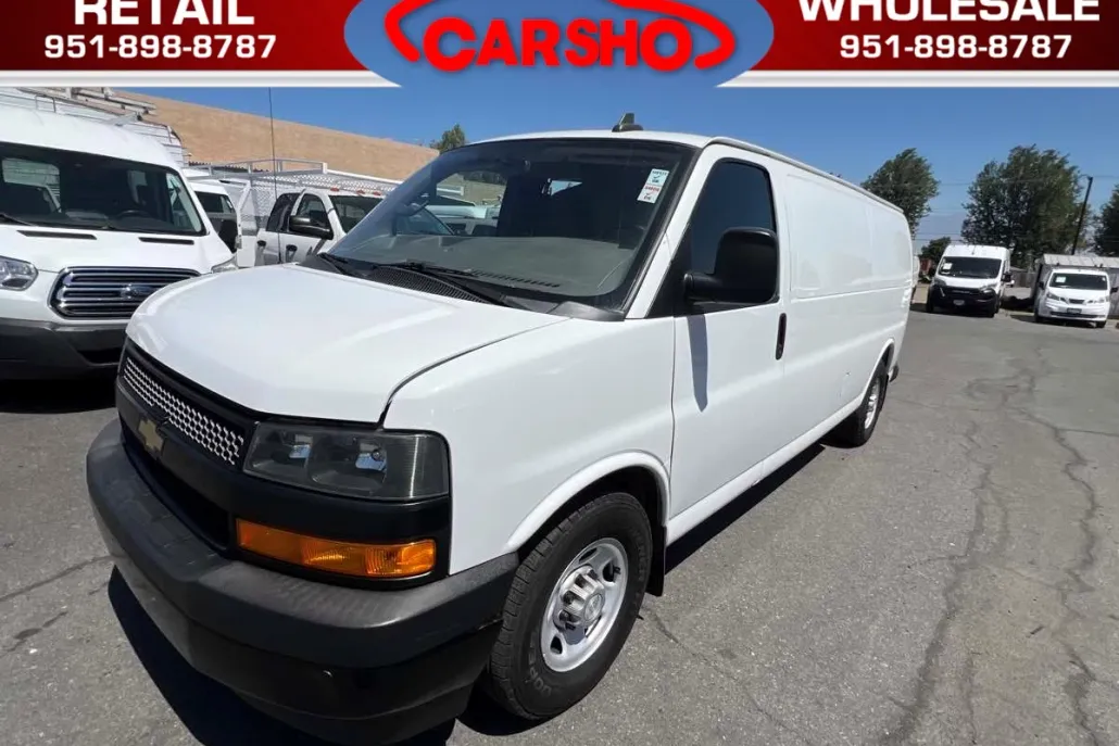 2018 Chevrolet Express Cargo Van 3500 photo 1