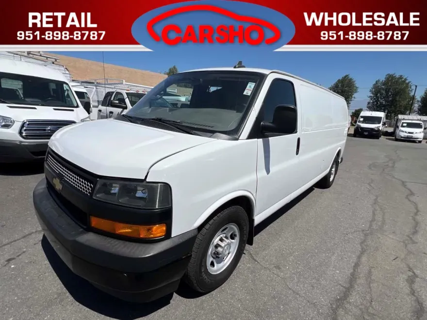 2018 Chevrolet Express Cargo Van 3500 photo 1