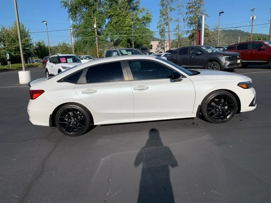 2023 Honda Civic Sport photo 1