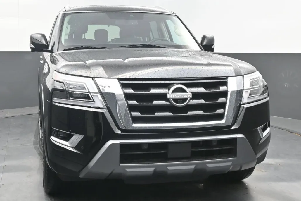 2024 Nissan Armada SL photo 1