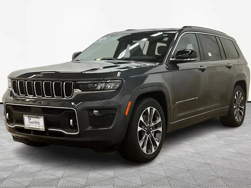 2022 Jeep Grand Cherokee Overland photo 1