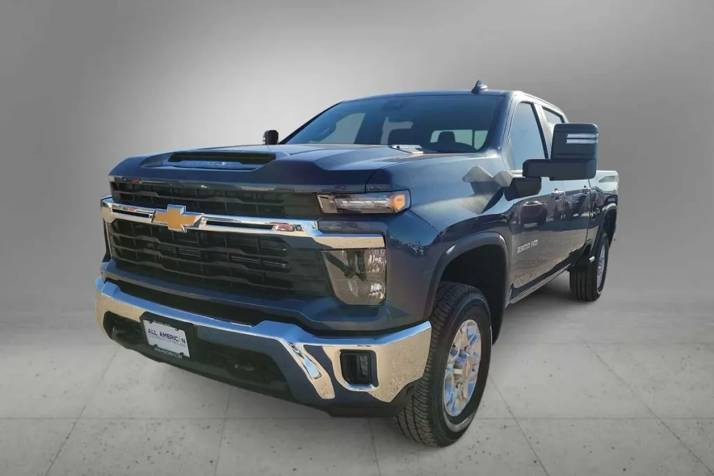 2025 Chevrolet Silverado 2500HD LT photo 1