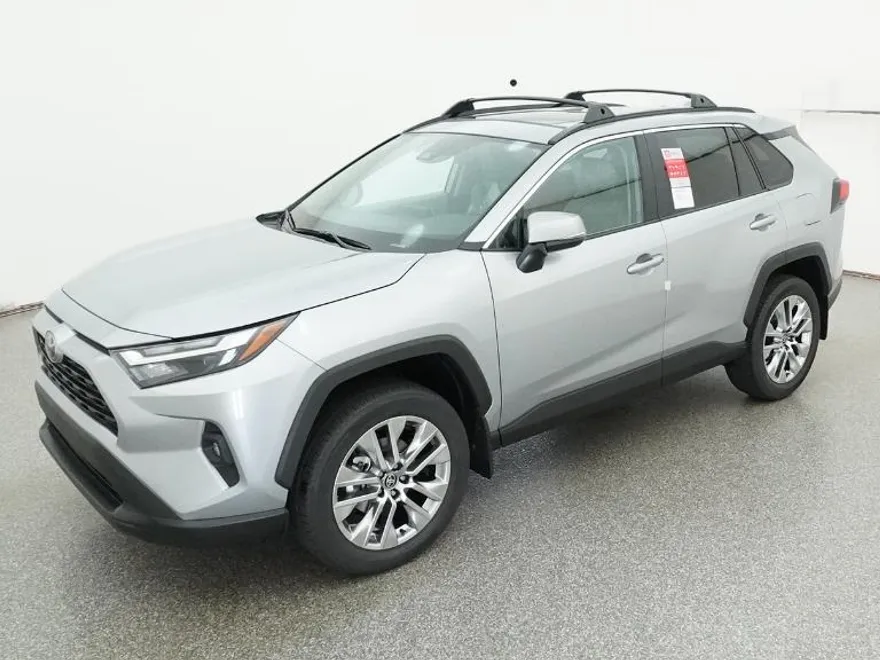 2025 Toyota RAV4 XLE Premium photo 1