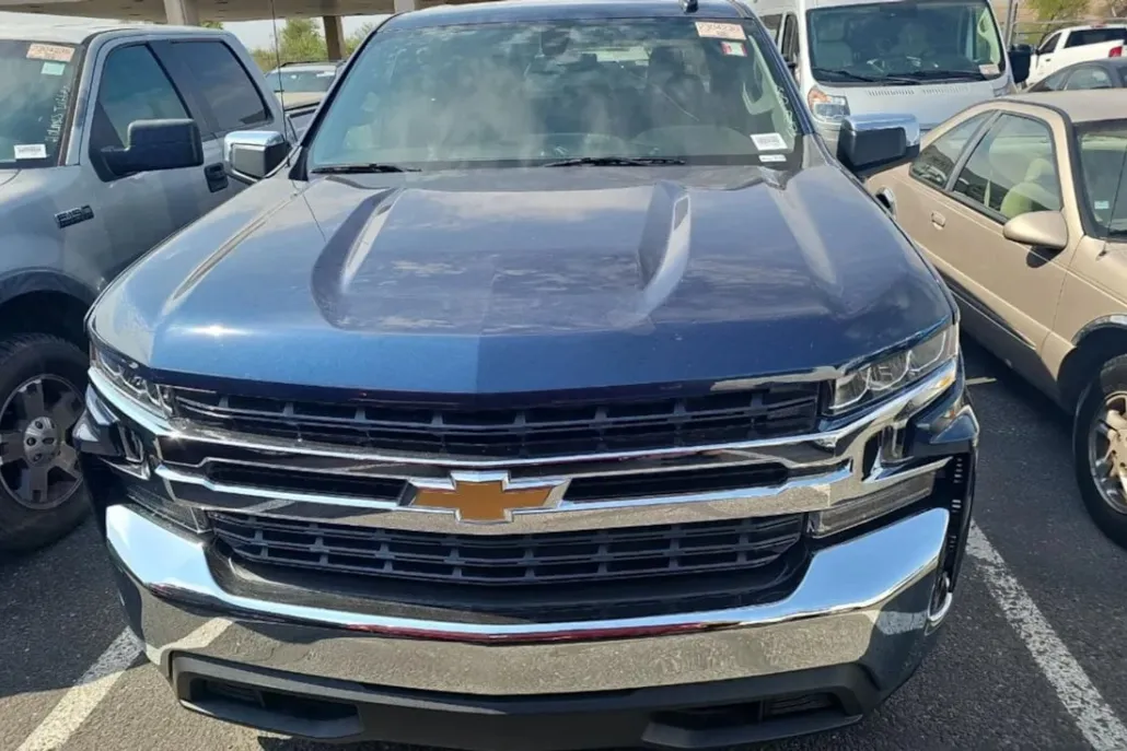 2021 Chevrolet Silverado 1500 LT photo 1