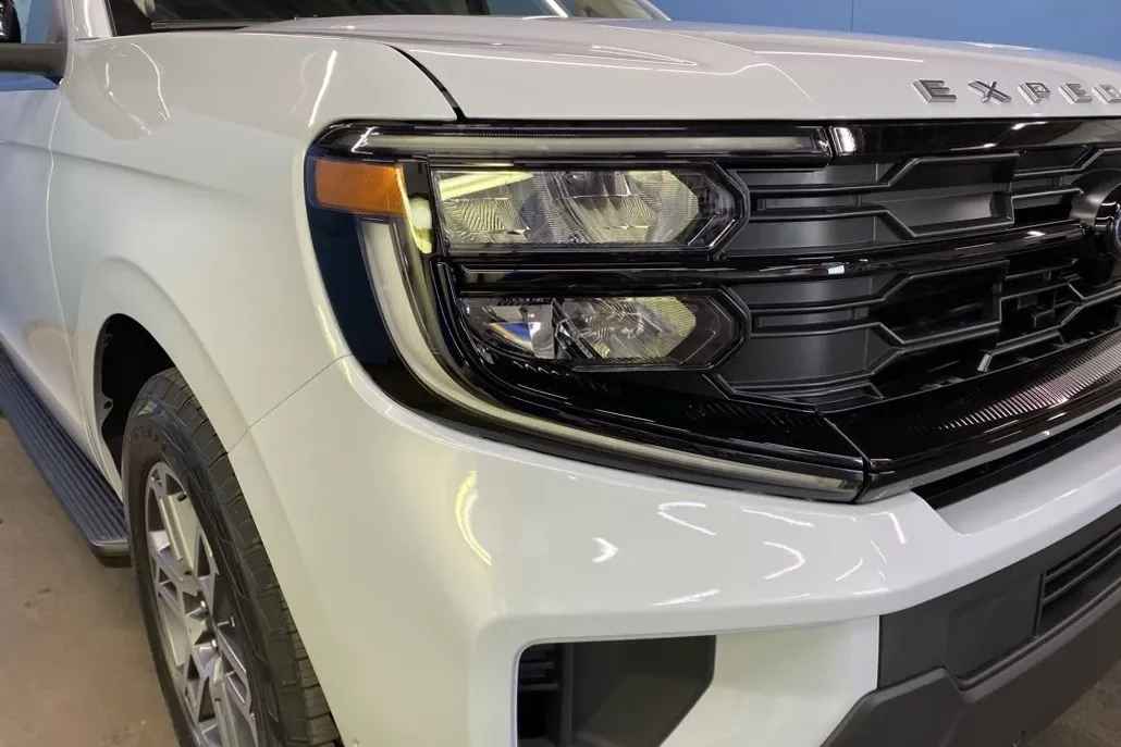 2025 Ford Expedition MAX photo 1