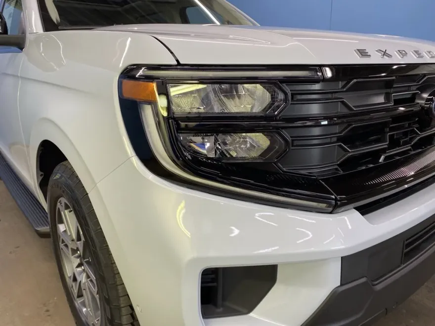 2025 Ford Expedition MAX photo 1