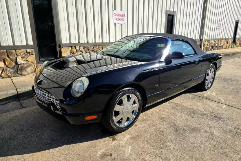 2002 Ford Thunderbird Base photo 1