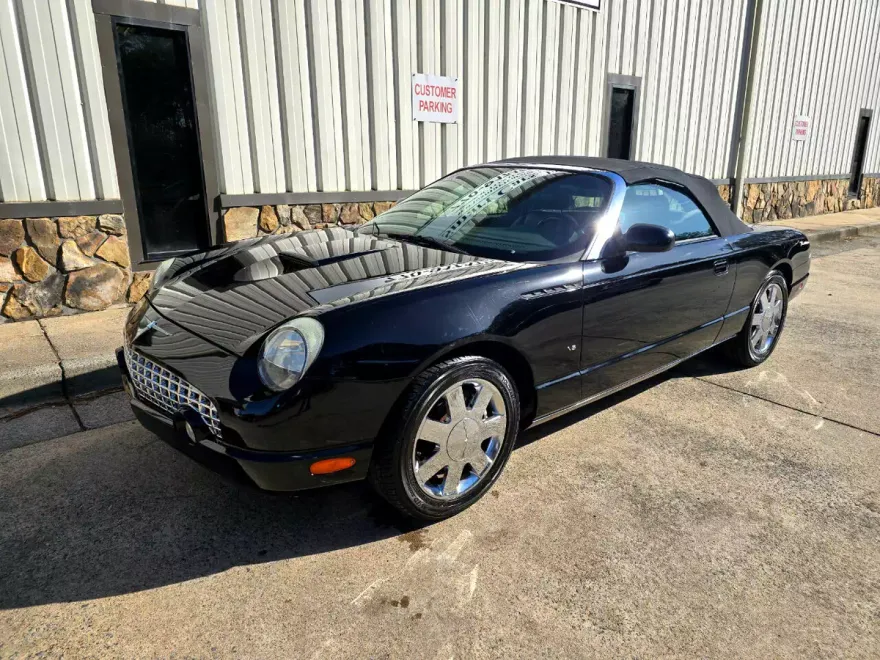 2002 Ford Thunderbird Base photo 1