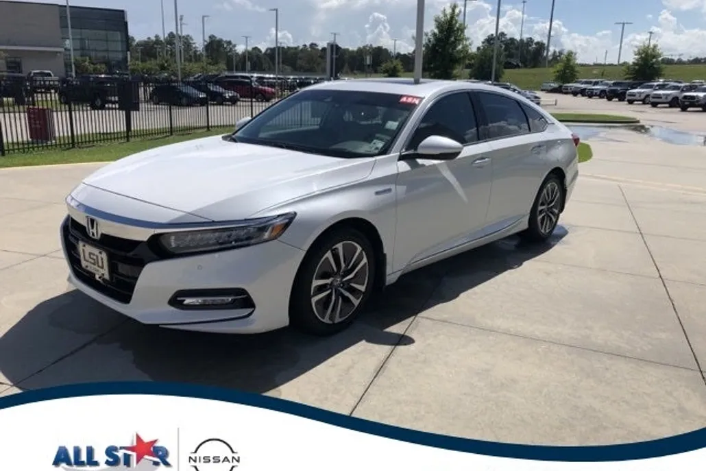 2019 Honda Accord Hybrid Touring photo 1