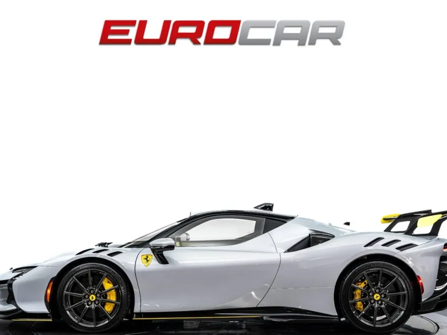 2025 Ferrari SF90 Stradale photo 1