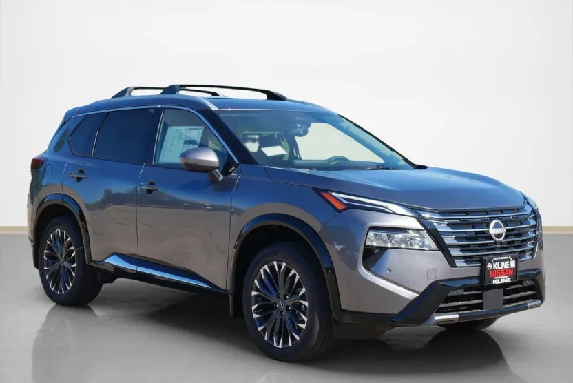 2026 Nissan Rogue Platinum photo 1