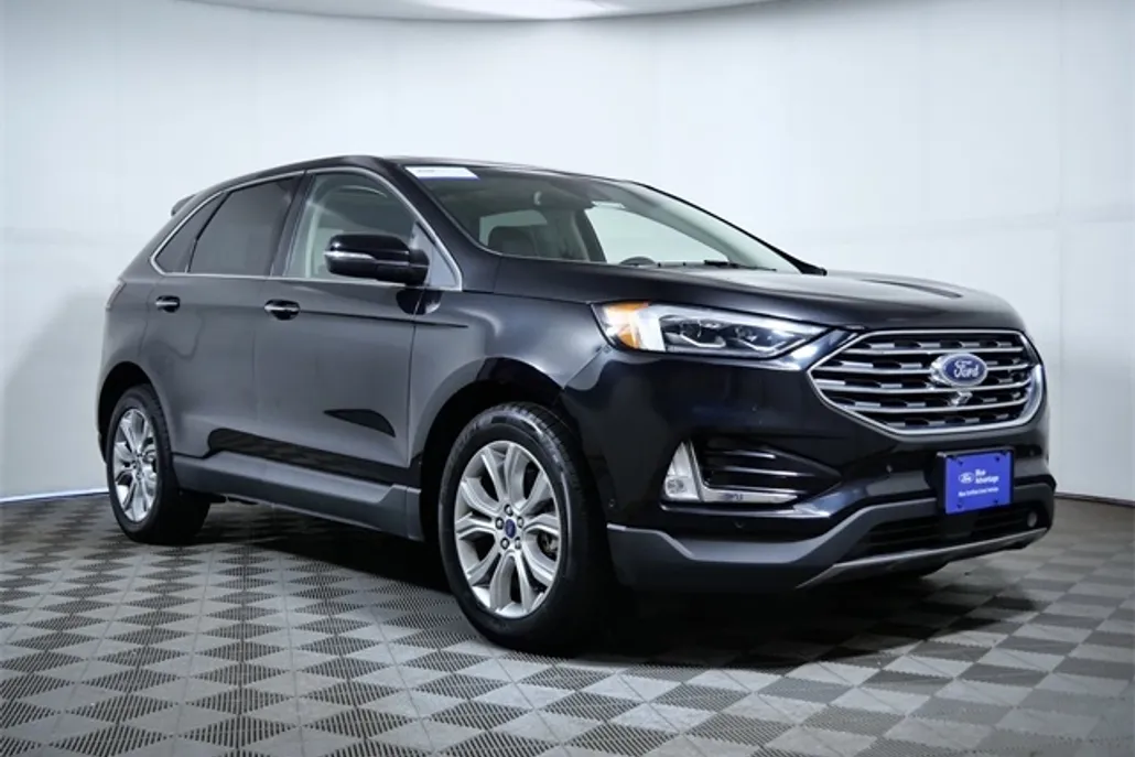 2019 Ford Edge Titanium photo 1