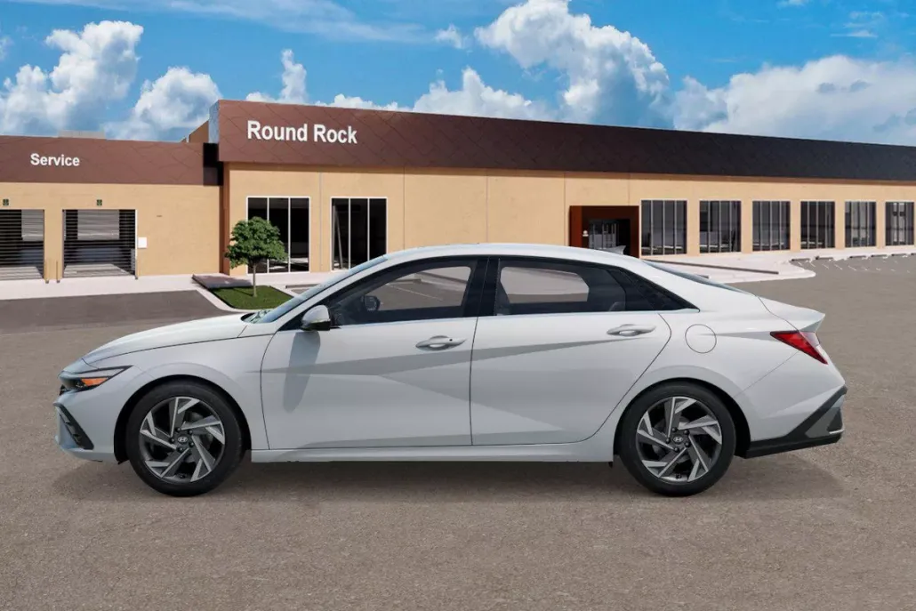 2025 Hyundai Elantra Limited photo 1