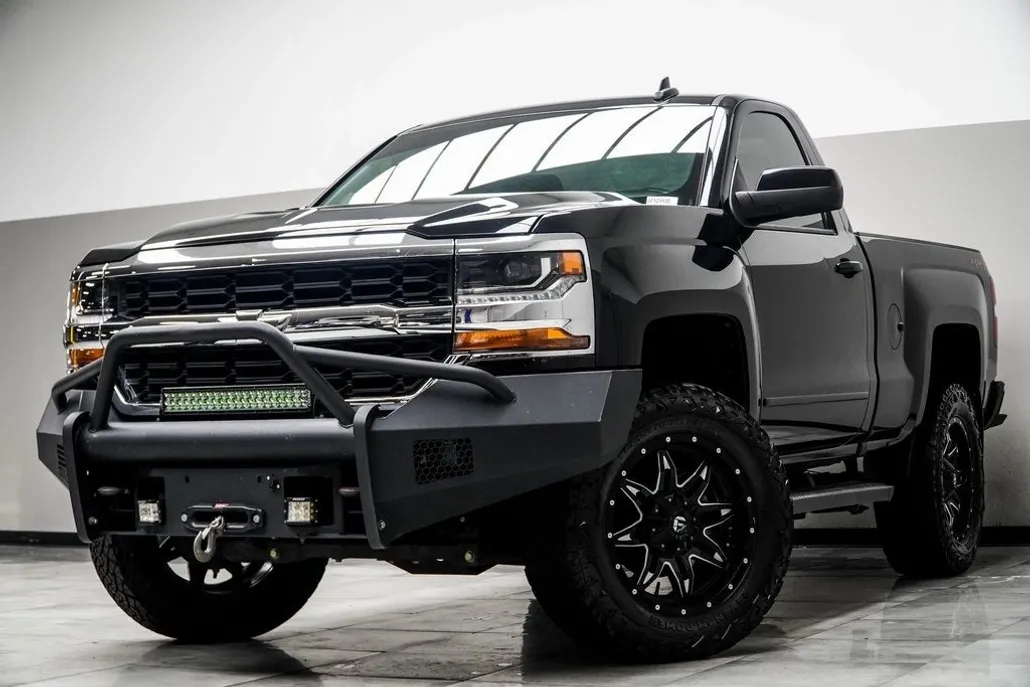 2018 Chevrolet Silverado 1500 LT1 photo 1