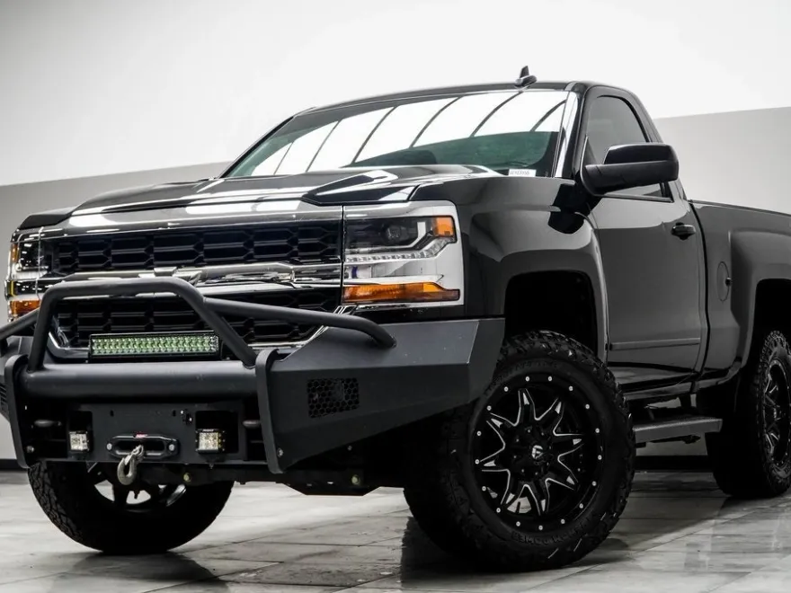 2018 Chevrolet Silverado 1500 LT1 photo 1