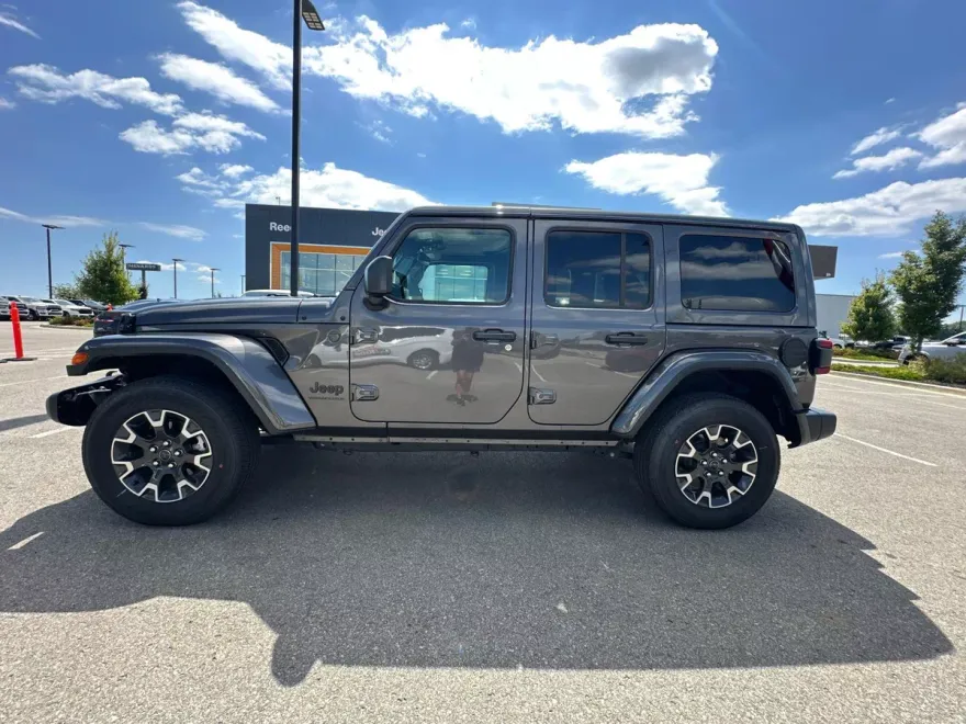 2025 Jeep Wrangler Sahara photo 1