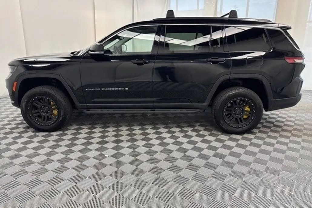 2021 Jeep Grand Cherokee Limited photo 1