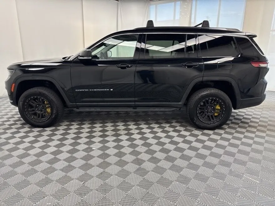 2021 Jeep Grand Cherokee Limited photo 1