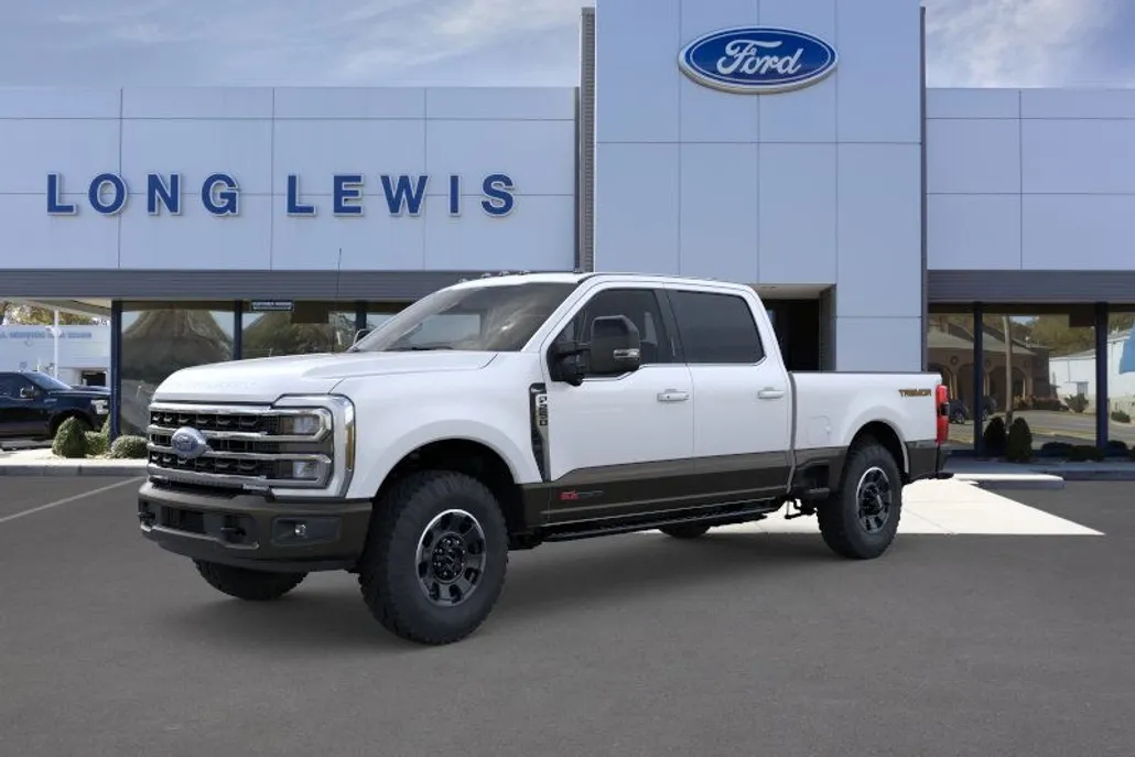 2025 Ford F-250 Lariat photo 1