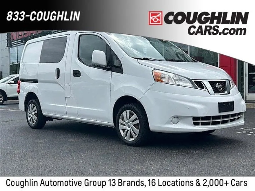 2020 Nissan NV200 SV photo 1