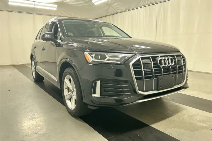 2023 Audi Q7 45 Premium photo 1