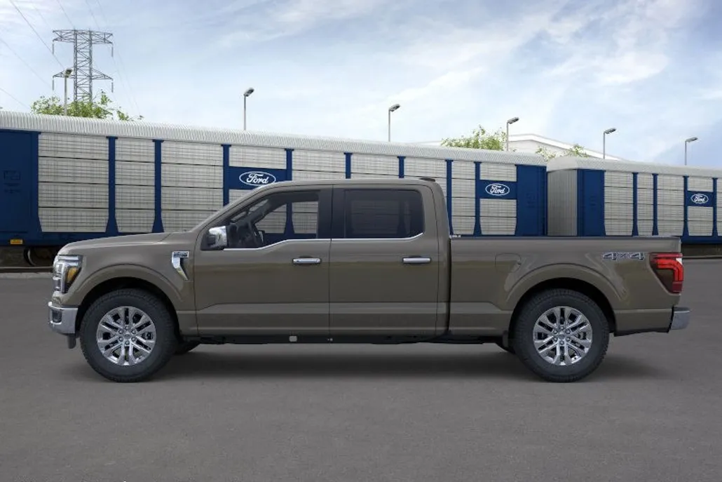 2025 Ford F-150 Lariat photo 1