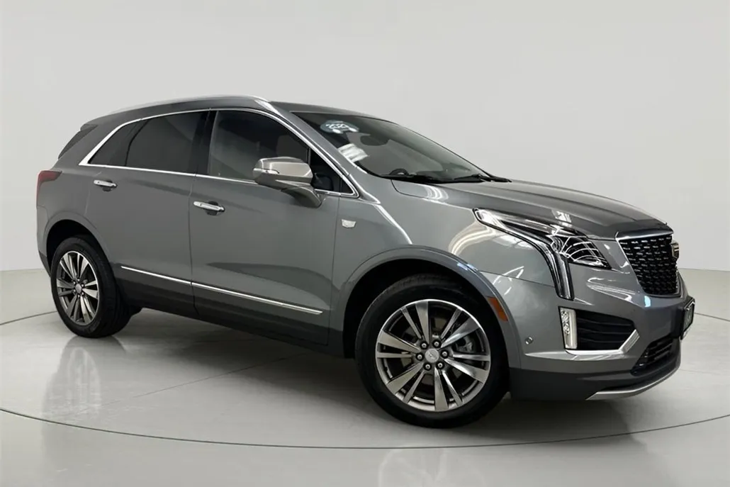 2021 Cadillac XT5 Premium Luxury photo 1