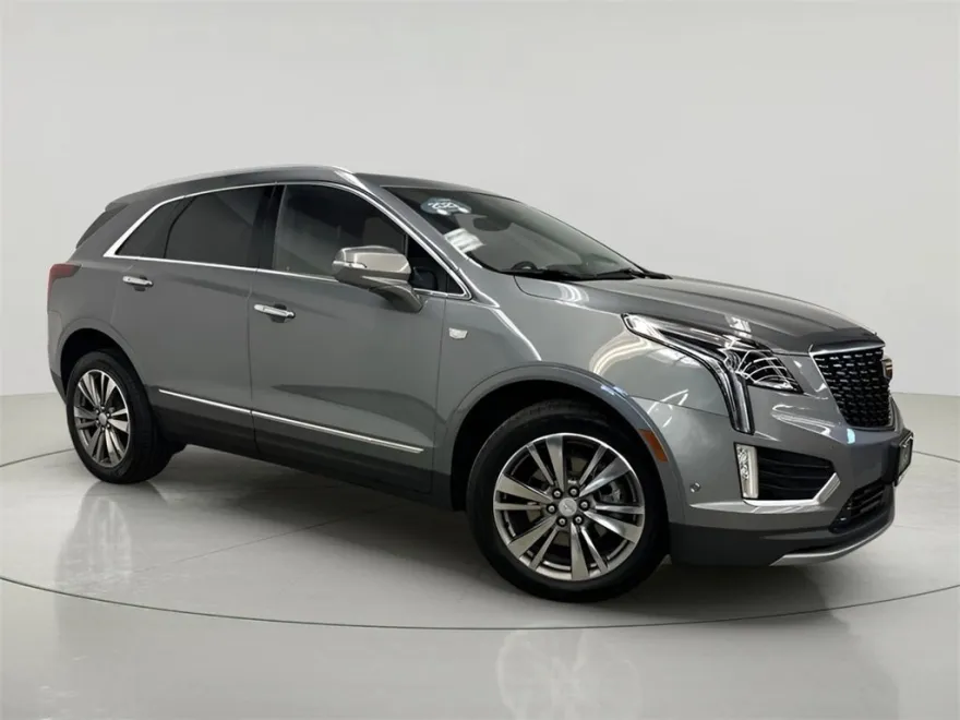 2021 Cadillac XT5 Premium Luxury photo 1