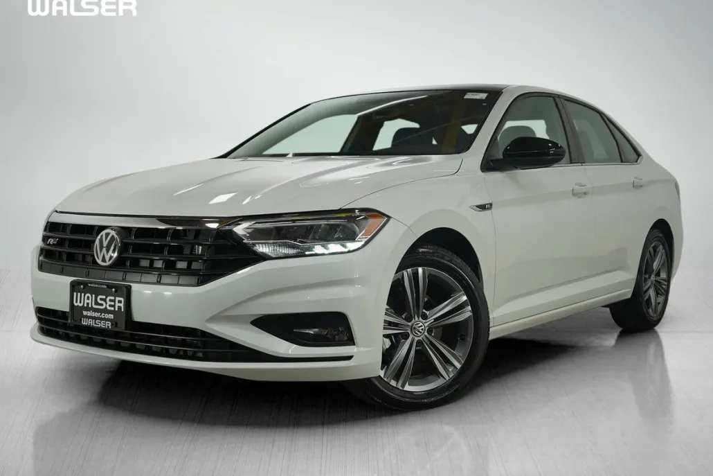 2021 Volkswagen Jetta R-Line photo 1