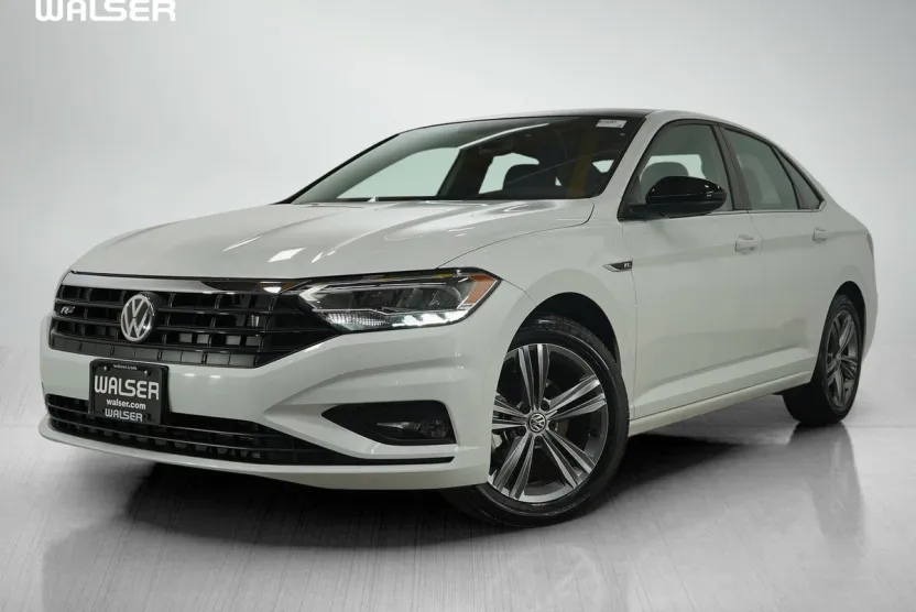2021 Volkswagen Jetta R-Line photo 1