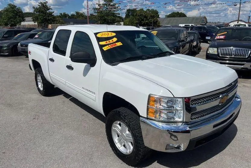 2013 Chevrolet Silverado 1500 LT photo 1