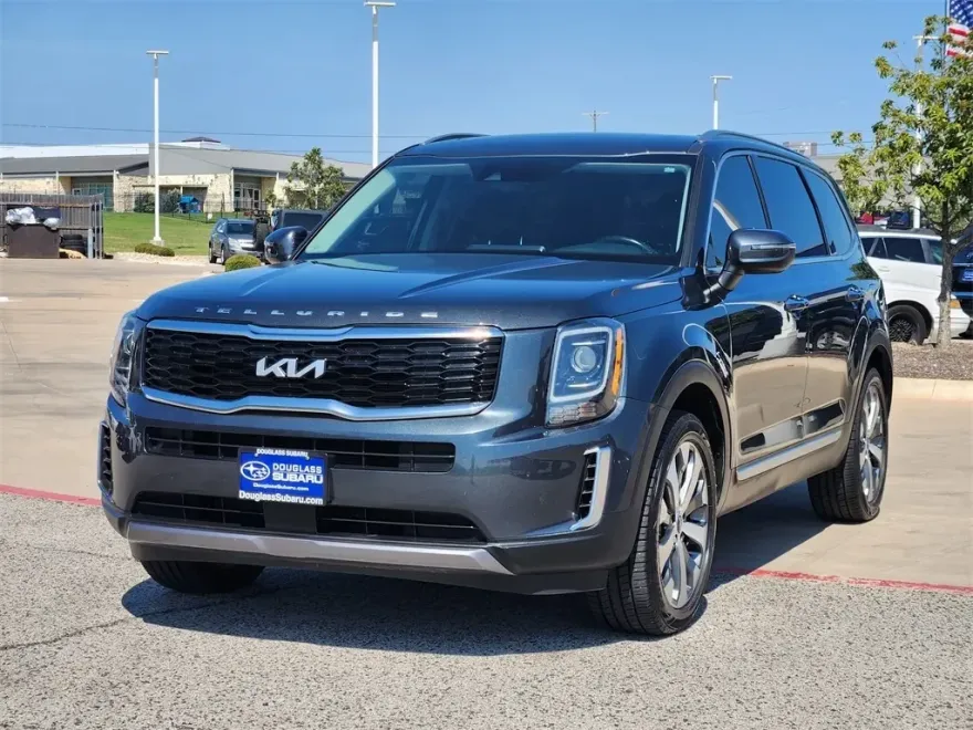 2022 Kia Telluride S photo 1