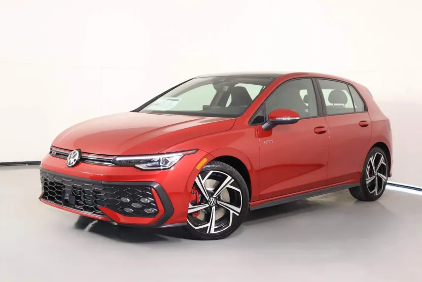 2025 Volkswagen Golf GTI SE photo 1