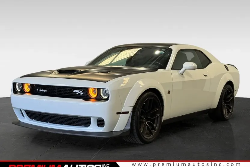 2019 Dodge Challenger R/T Scat Pack Widebody photo 1