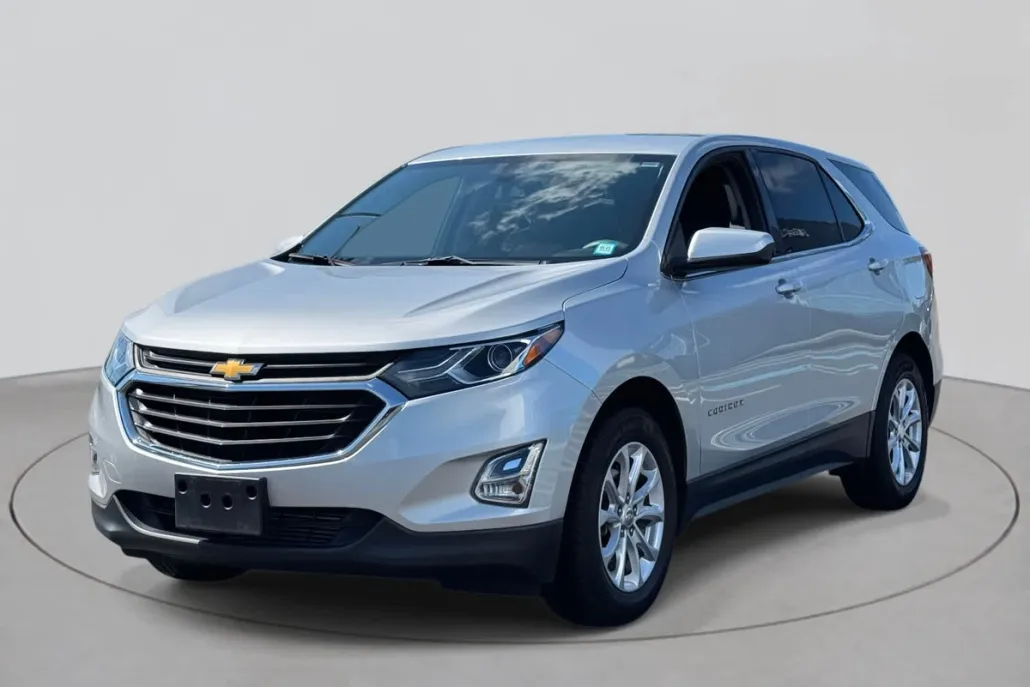 2019 Chevrolet Equinox LT photo 1