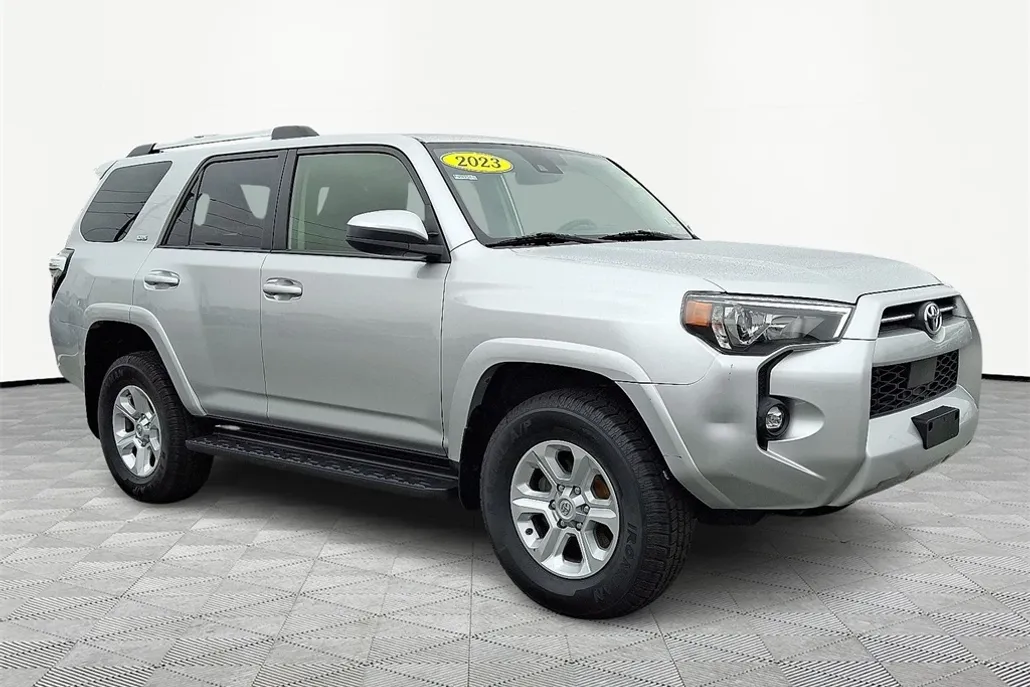 2023 Toyota 4Runner SR5 photo 1