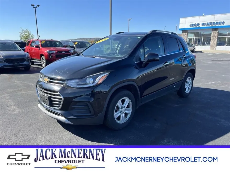 2017 Chevrolet Trax LT photo 1
