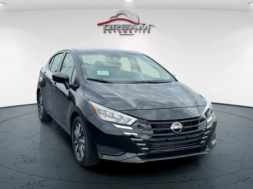 2025 Nissan Versa SV photo 1