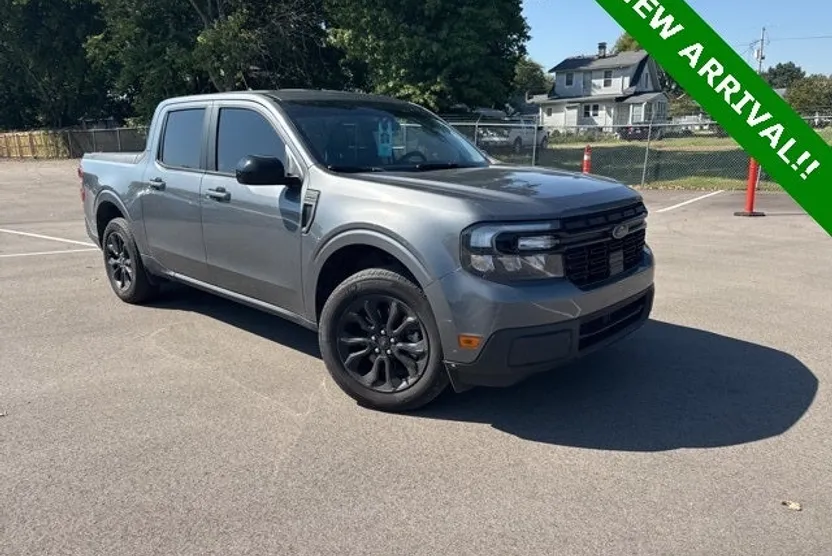 2024 Ford Maverick Lariat photo 1