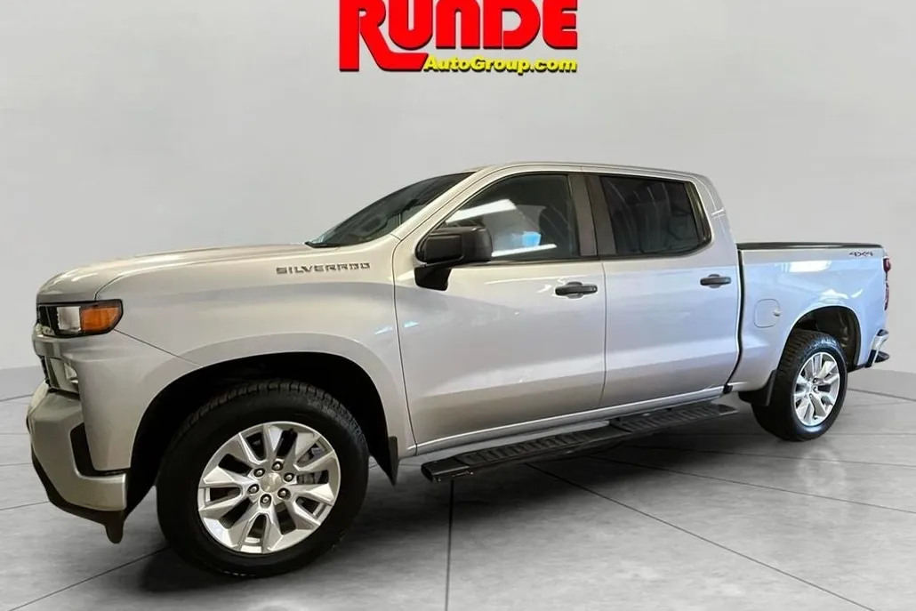 2022 Chevrolet Silverado 1500 Custom photo 1