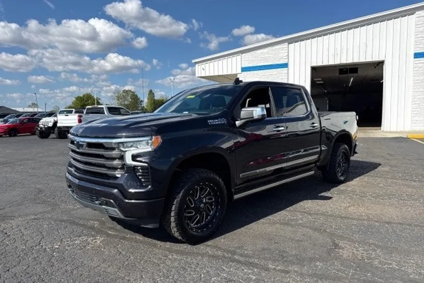 2022 Chevrolet Silverado 1500 High Country photo 1
